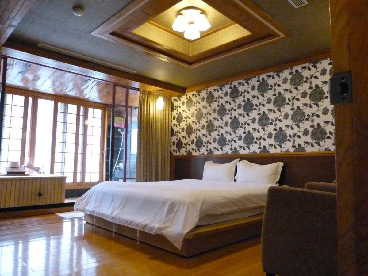 Full Moon Spa Wulai Luaran gambar